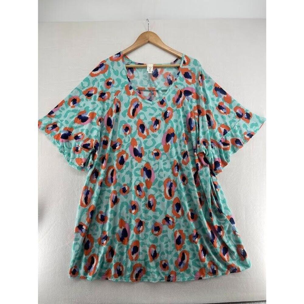 Women's Size 5X Crepas Boutique Tunic Top Short Sleeve Animal Print Bright Color